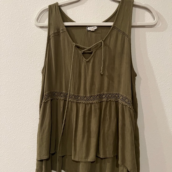 Olive color tank top - Picture 2 of 4